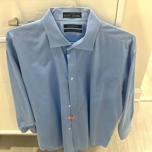 Beautiful Saks Fifth Avenue, classic fit dress shirt, beautiful color, blue